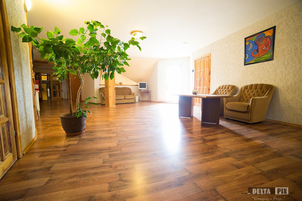 Motel Eden Zamość エクステリア 写真