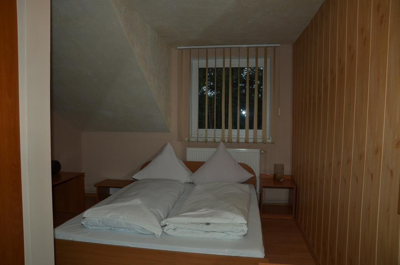 Motel Eden Zamość エクステリア 写真
