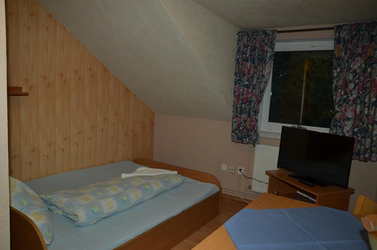 Motel Eden Zamość エクステリア 写真