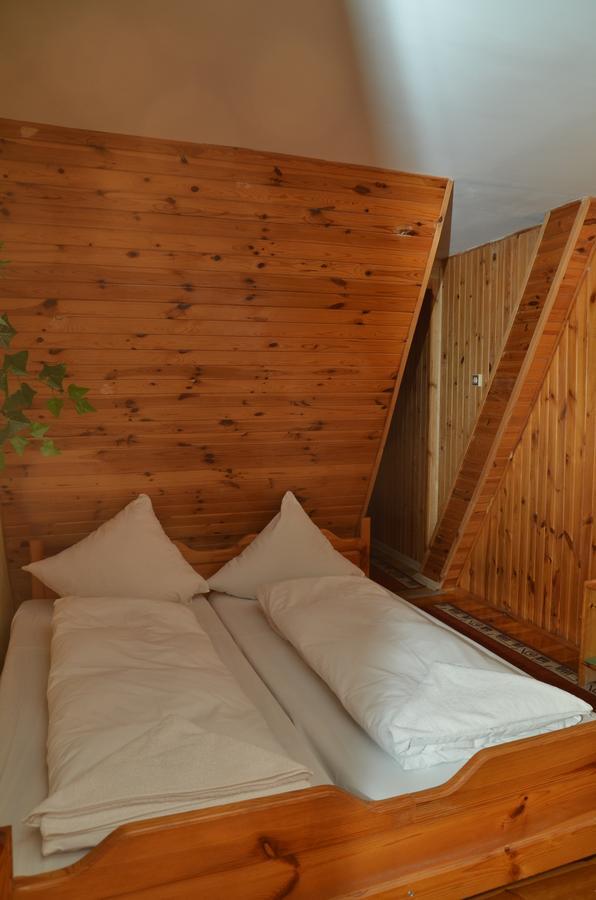 Motel Eden Zamość エクステリア 写真